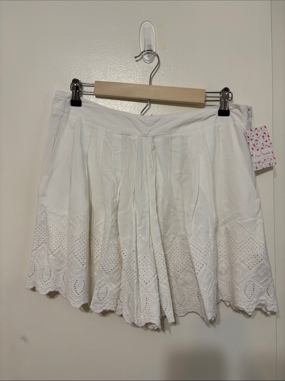NWT Free People Women's Azalea Short in White sz 12